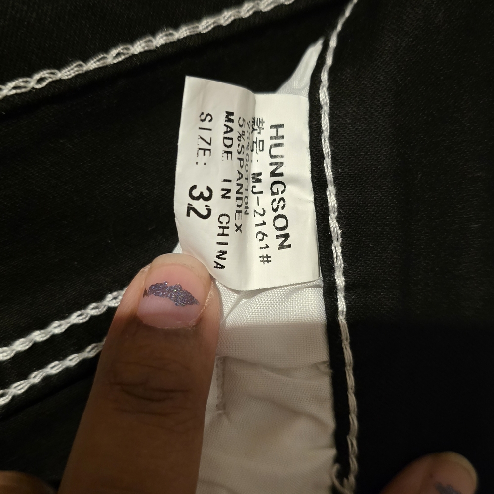SHEIN Men's White and Black Skinny Jeans - Picture 2 of 3